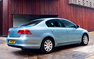 Volkswagen Passat (2010) UK (#44697)