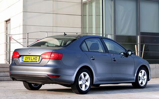 Volkswagen Jetta (2010) UK (#44766)