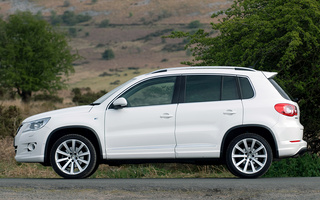 Volkswagen Tiguan R-Line (2010) UK (#45058)