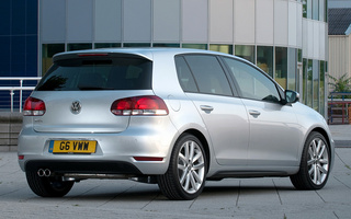 Volkswagen Golf GTD 5-door (2009) UK (#45336)