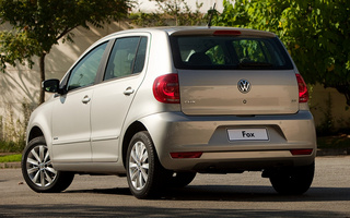 Volkswagen Fox 5-door (2009) (#45421)