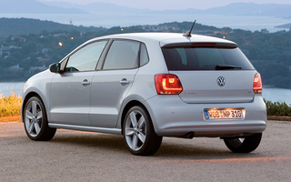 Volkswagen Polo 5-door (2009) (#45727)