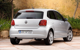 Volkswagen Polo 5-door (2009) (#45728)