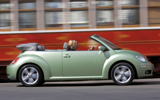 Volkswagen New Beetle Cabriolet (2005) (#45816)