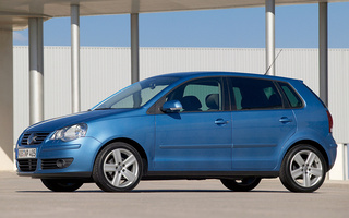 Volkswagen Polo 5-door (2005) (#45913)