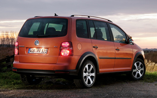 Volkswagen Cross Touran (2007) (#45971)