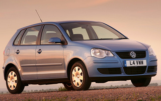 Volkswagen Polo 5-door (2005) UK (#46145)