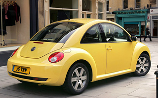 Volkswagen New Beetle (2005) UK (#46219)