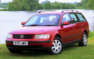 Volkswagen Passat Estate (1997) UK (#46279)