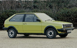 Volkswagen Polo GT Coupe (1982) UK (#46321)