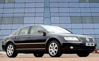 Volkswagen Phaeton (2002) UK (#46352)