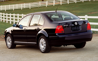 Volkswagen Jetta (1999) US (#46506)