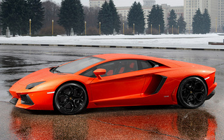 Lamborghini Aventador LP 700-4 (2011) (#46981)