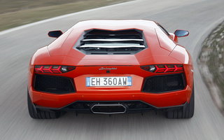 Lamborghini Aventador LP 700-4 (2011) (#46986)