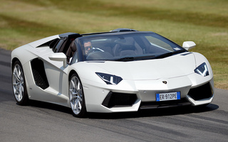 Lamborghini Aventador LP 700-4 Roadster (2013) UK (#47160)