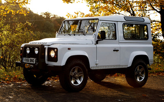 Land Rover Defender 90 (2007) (#492)