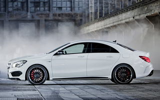 Mercedes-Benz CLA 45 AMG (2013) (#52236)