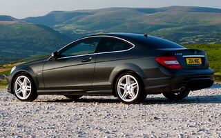 Mercedes-Benz C-Class Coupe AMG Styling (2011) UK (#53205)