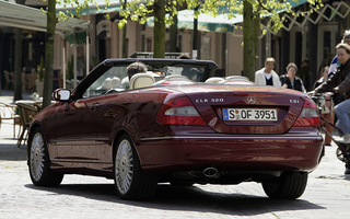 Mercedes-Benz CLK-Class Cabriolet (2005) (#55282)