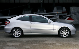 Mercedes-Benz C-Class SportCoupe (2004) (#55371)