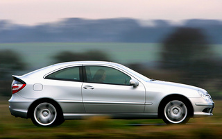 Mercedes-Benz C-Class SportCoupe AMG Styling (2004) UK (#55383)