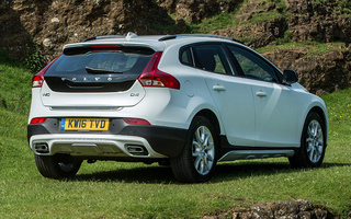 Volvo V40 Cross Country (2016) UK (#56719)