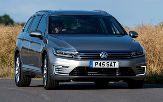Volkswagen Passat GTE Estate (2016) UK (#56861)
