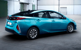 Toyota Prius Plug-in Hybrid (2016) (#57931)