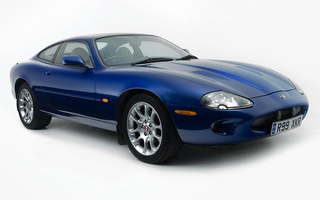 Jaguar XKR Coupe (1998) UK (#58644)