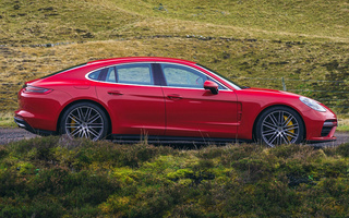 Porsche Panamera Turbo (2016) UK (#59715)