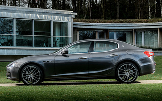 Maserati Ghibli (2013) UK (#59976)