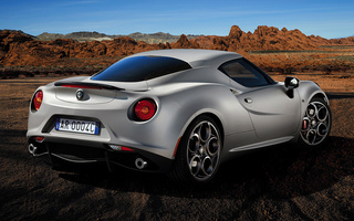 Alfa Romeo 4C Launch Edition (2013) (#60694)