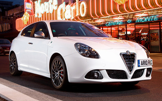 Alfa Romeo Giulietta Cloverleaf (2010) UK (#61325)