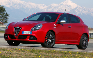 Alfa Romeo Giulietta Quadrifoglio Verde (2010) (#61340)