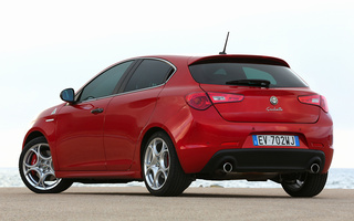 Alfa Romeo Giulietta Quadrifoglio Verde (2014) (#61351)