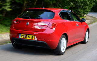 Alfa Romeo Giulietta (2016) UK (#61424)