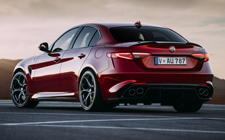 Alfa Romeo Giulia Quadrifoglio (2017) AU (#63454)