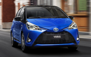 Toyota Yaris Hybrid 5-door (2017) (#64137)