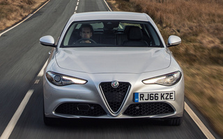 Alfa Romeo Giulia (2016) UK (#64338)