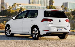 Volkswagen e-Golf 5-door (2018) US (#65341)