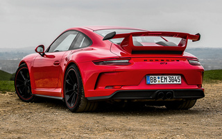 Porsche 911 GT3 (2017) UK (#65372)