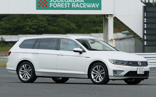 Volkswagen Passat GTE Variant (2016) JP (#66405)