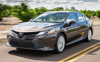 Toyota Camry Hybrid XLE (2018) (#66433)