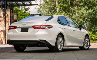 Toyota Camry XLE (2018) (#66462)