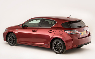 Lexus CT Hybrid F Sport (2011) UK (#68531)