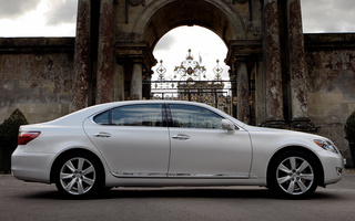 Lexus LS Hybrid [LWB] (2009) UK (#68815)