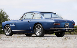 Ferrari 330 GT 2+2 (1964) UK (#70040)