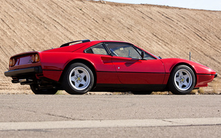 Ferrari 308 GTB Quattrovalvole (1982) US (#70235)