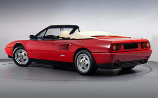 Ferrari Mondial T Cabriolet (1989) UK (#70656)