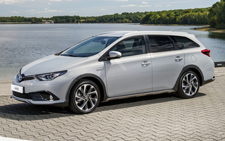 Toyota Auris Touring Sports Hybrid Freestyle (2017) (#72680)